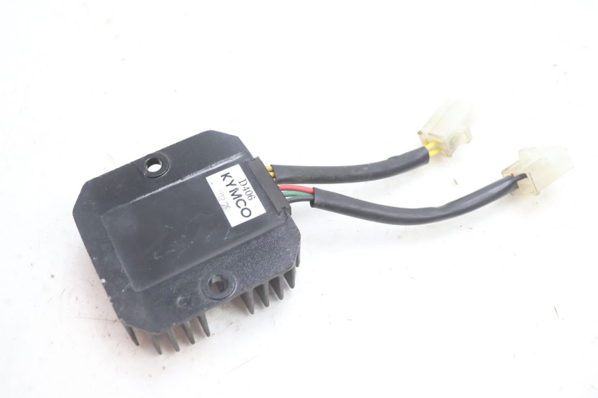 photo de REGULADOR DE CARGA KYMCO GRAND DINK 125 (2008 - 2014) - Outro ângulo de visão