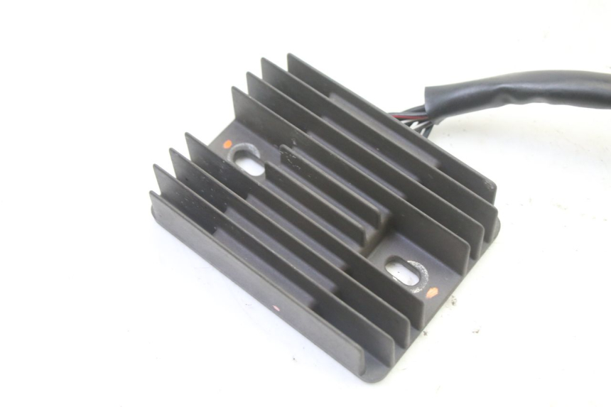 photo de REGULADOR DE CARGA SUZUKI GSR 750 (2011 - 2017) - Detalhe da peça