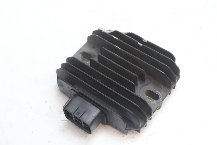 photo de REGULADOR DE CARGA SUZUKI GSR 600 (2005 - 2012) - Vista principal