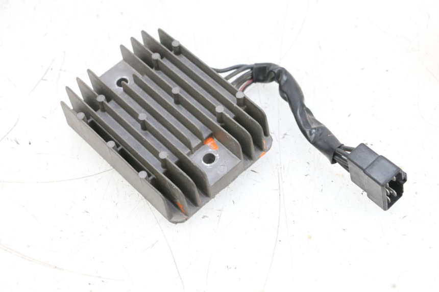 photo de REGULADOR DE CARGA SUZUKI GSXR GSX-R 1000 (2003 - 2004) - Ampliação técnica