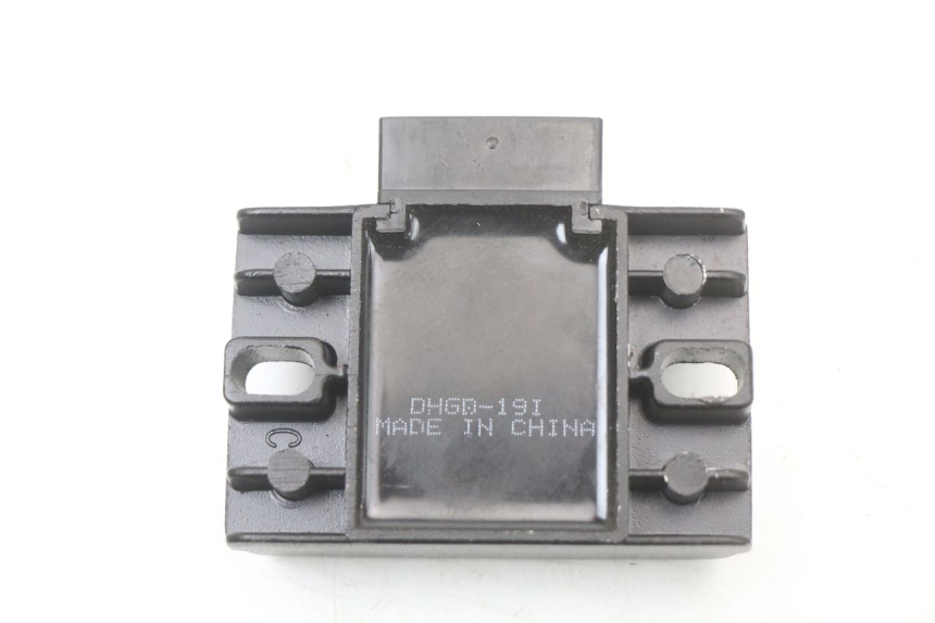 photo de REGULADOR DE CARGA HYOSUNG GTR 125 (2006 - 2008) - Outro ângulo de visão