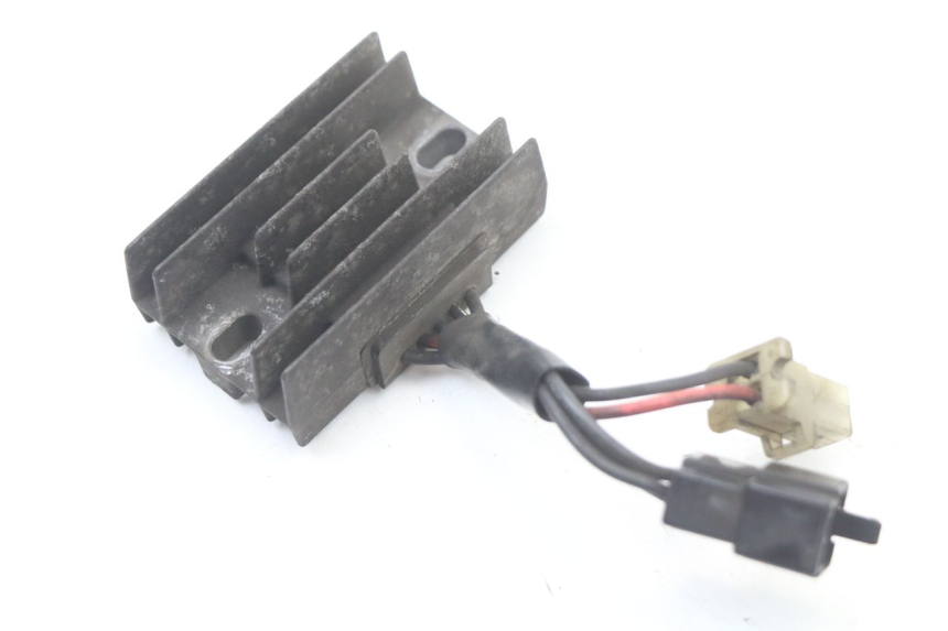 photo de REGULADOR DE CARGA SUZUKI GZ MARAUDER 125 (1998 - 2004) - Detalhe da peça