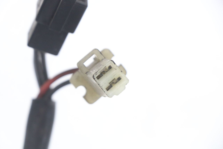 photo de REGULADOR DE CARGA SUZUKI GZ MARAUDER 125 (1998 - 2004) - Ampliação técnica
