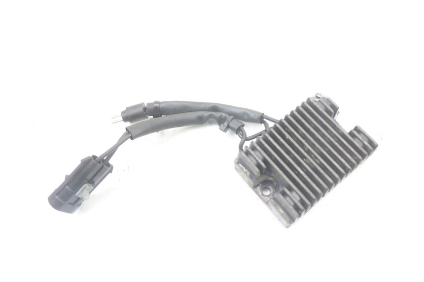 photo de REGULADOR DE CARGA HARLEY DAVIDSON SPORTSTER XL CUSTOM 883 (1999 - 2006) - Zoom do estado de desgaste