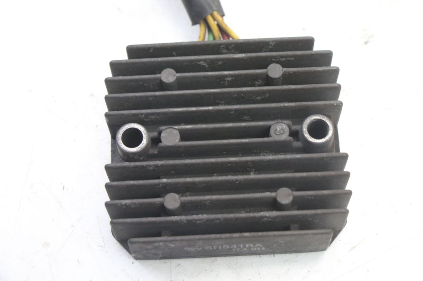 photo de REGULADOR DE CARGA HONDA FES S-WING SWING ABS 125 (2007 - 2015) - Detalhe da peça