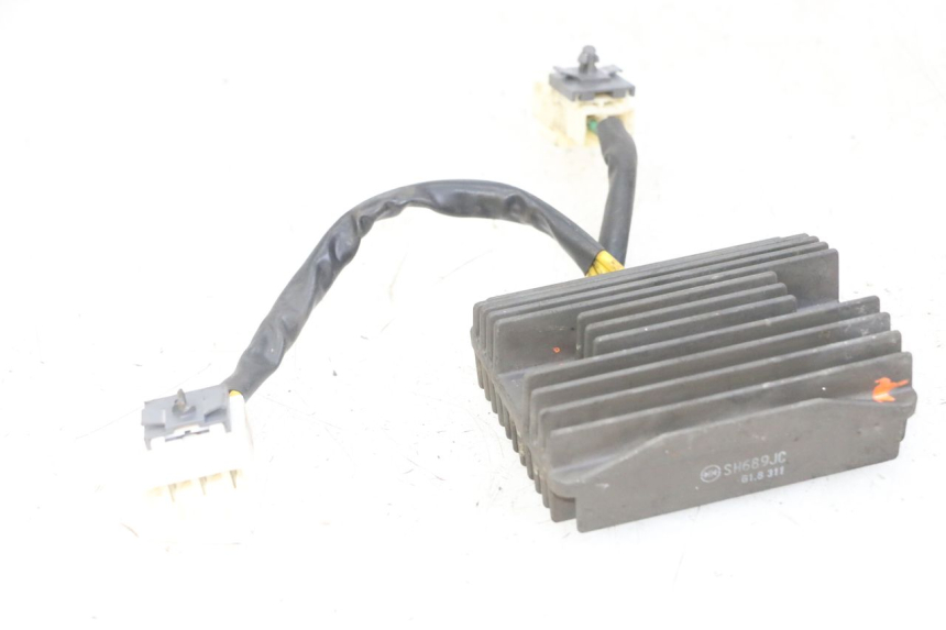 photo de REGULADOR DE CARGA PIAGGIO IE MP3 YOURBAN 300 (2011 - 2016) - Vista principal