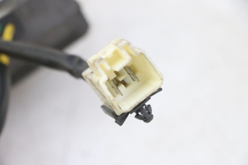 photo de REGULADOR DE CARGA PIAGGIO IE MP3 YOURBAN 300 (2011 - 2016) - Outro ângulo de visão