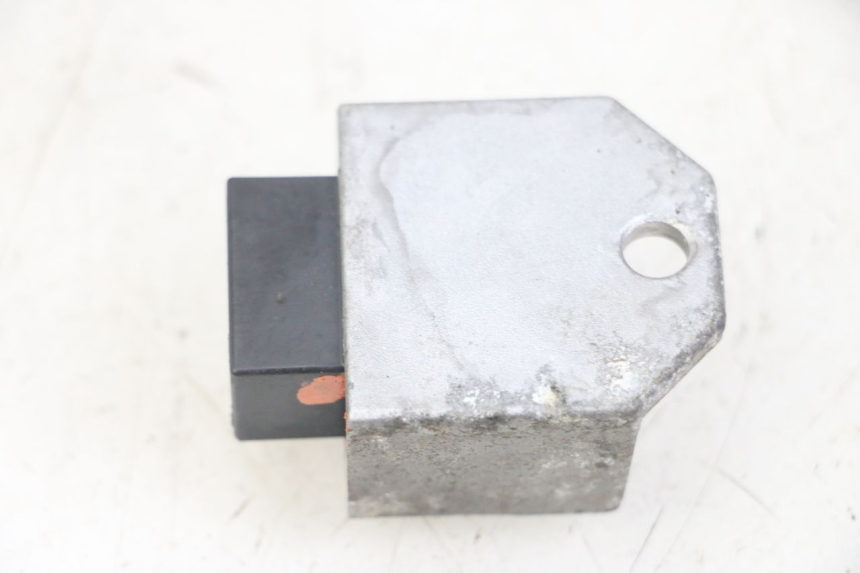 photo de REGULADOR DE CARGA PEUGEOT JET FORCE CARBU 50 (2003 - 2016) - Detalhe da peça