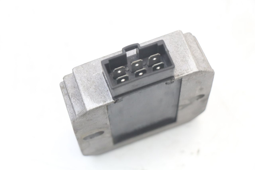 photo de REGULADOR DE CARGA JM MOTORS VX 125 (2022 - 2025) - Zoom do estado de desgaste