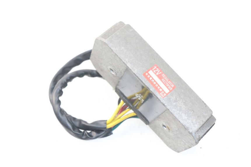photo de REGULADOR DE CARGA SYM JOYMAX 250 (2013 - 2017) - Outro ângulo de visão