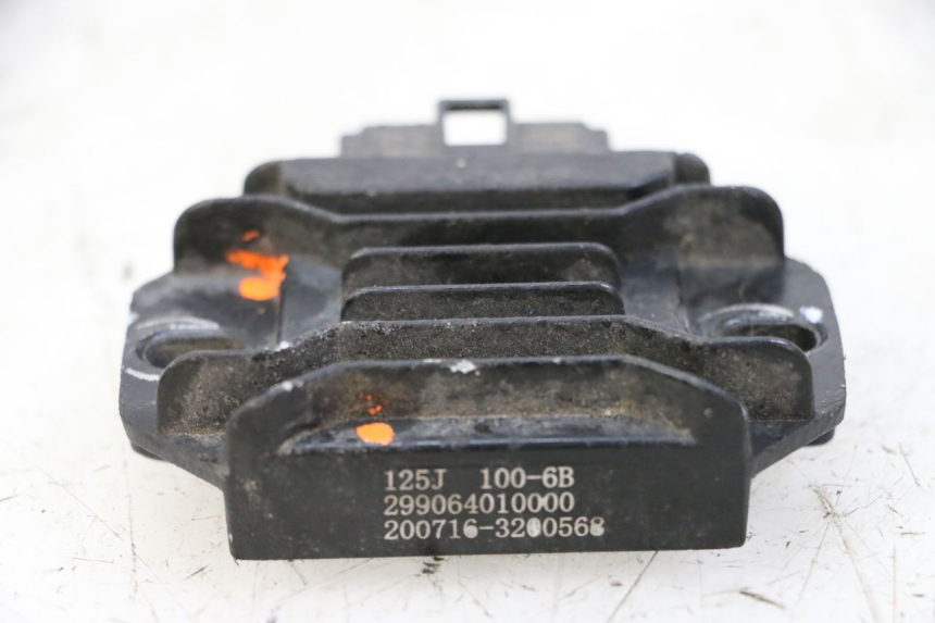 photo de REGULADOR DE CARGA KEEWAY K-LIGHT KLIGHT 125 (2018 - 2025) - Outro ângulo de visão