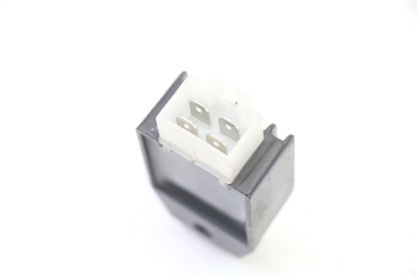photo de REGULADOR DE CARGA PEUGEOT KISBEE 2T 50 (2010 - 2017) - Zoom do estado de desgaste