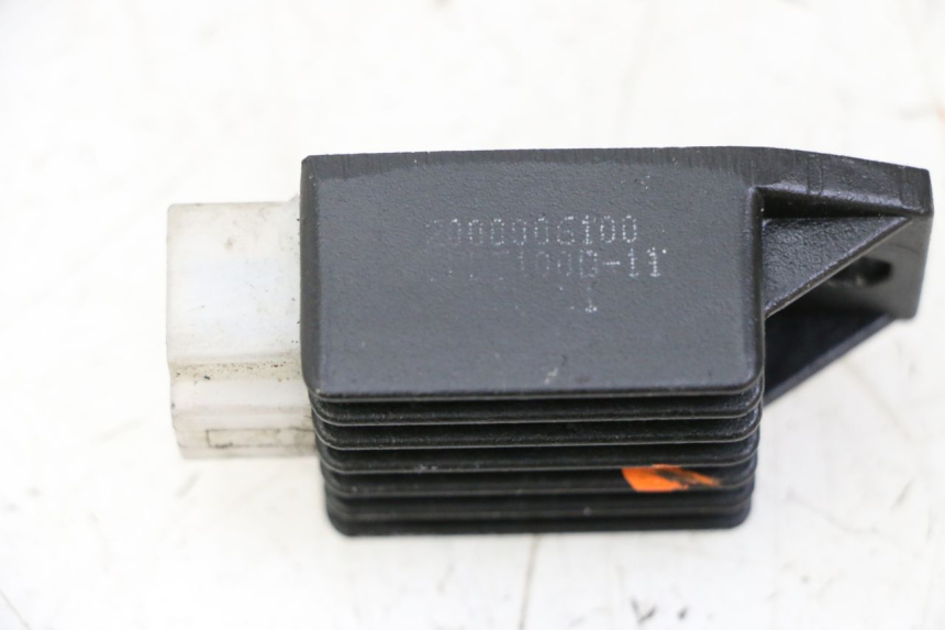 photo de REGULADOR DE CARGA PEUGEOT KISBEE 2T 50 (2010 - 2017) - Zoom do estado de desgaste