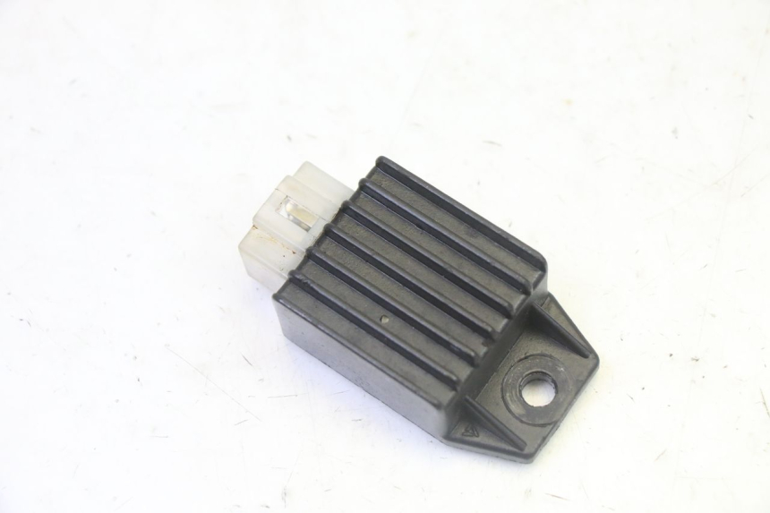 photo de REGULADOR DE CARGA PEUGEOT KISBEE 2T 50 (2010 - 2017) - Detalhe da peça