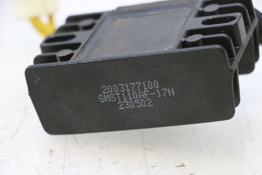 photo de REGULADOR DE CARGA PEUGEOT KISBEE 4T 50 (2023 - 2026) - Zoom do estado de desgaste