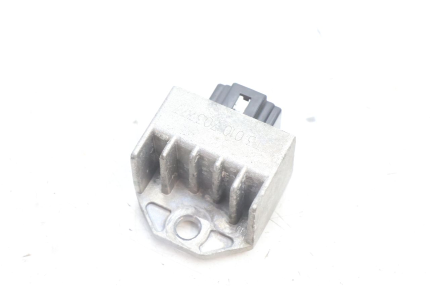 photo de REGULADOR DE CARGA PEUGEOT KISBEE 4T 50 (2010 - 2017) - Detalhe da peça