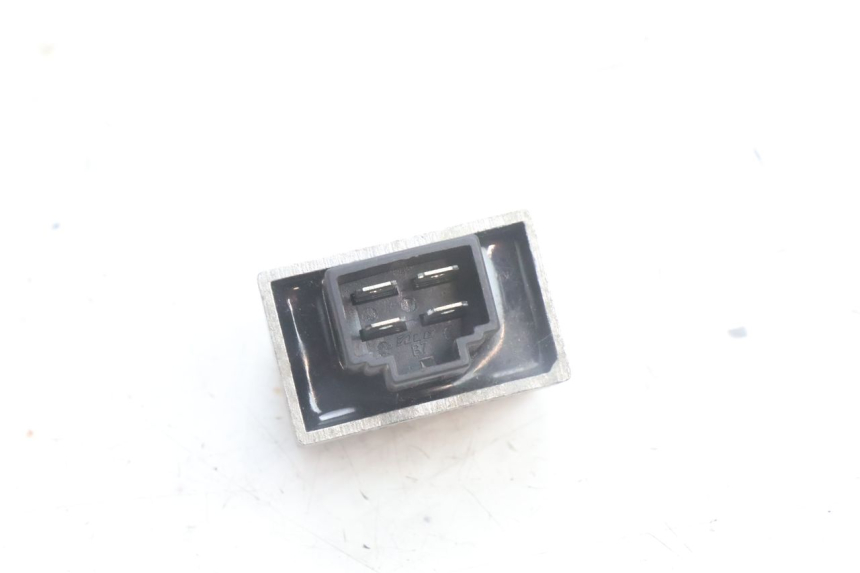 photo de REGULADOR DE CARGA PEUGEOT KISBEE 4T 50 (2010 - 2017) - Zoom do estado de desgaste
