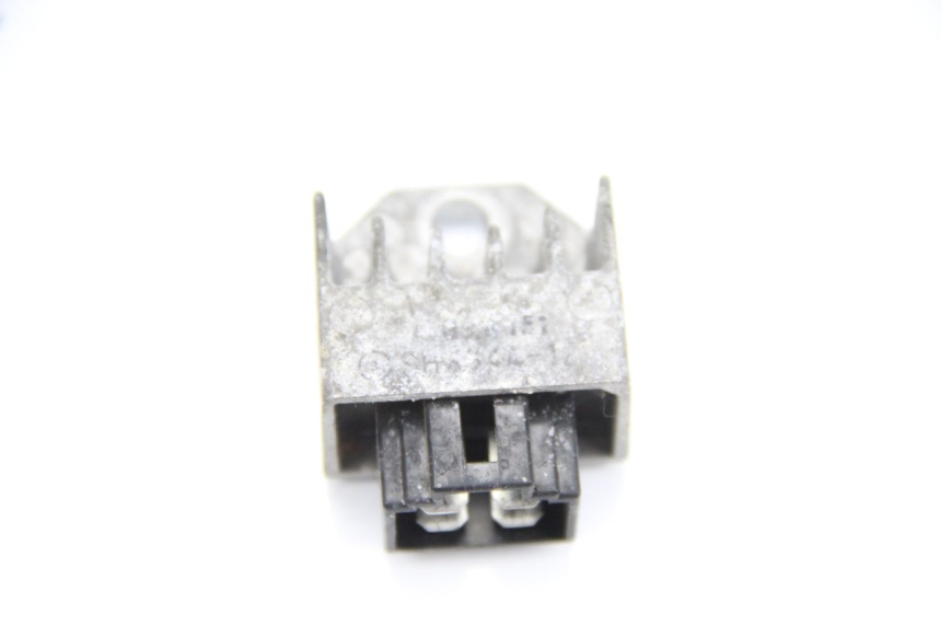 photo de REGULADOR DE CARGA PEUGEOT LUDIX 50 (2008 - 2017) - Zoom do estado de desgaste