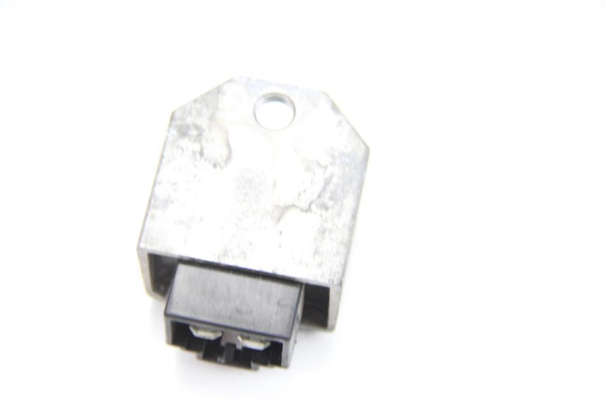 photo de REGULADOR DE CARGA PEUGEOT LUDIX 50 (2008 - 2017) - Ampliação técnica