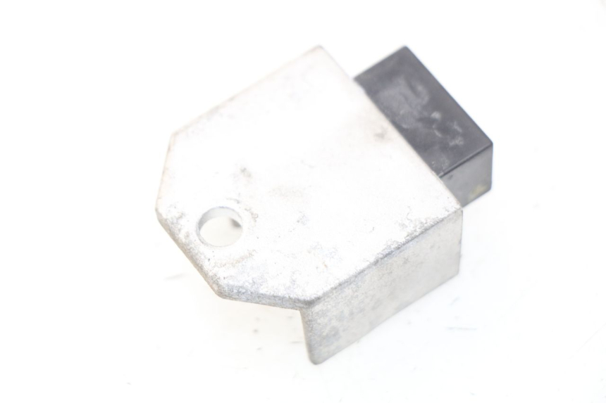 photo de REGULADOR DE CARGA PEUGEOT LUDIX 50 (2008 - 2017) - Detalhe da peça