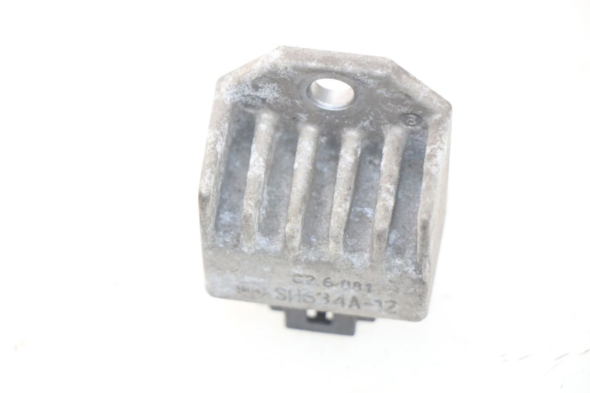 photo de REGULADOR DE CARGA PEUGEOT LUDIX 50 (2008 - 2017) - Outro ângulo de visão