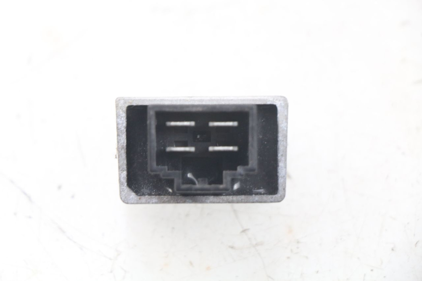 photo de REGULADOR DE CARGA PEUGEOT LUDIX 50 (2008 - 2017) - Outro ângulo de visão