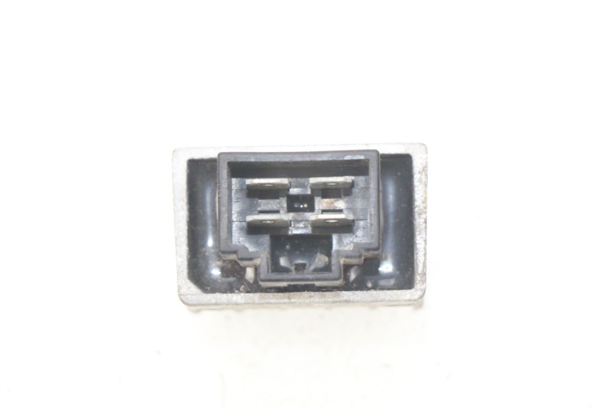 photo de REGULADOR DE CARGA PEUGEOT LUDIX 50 (2008 - 2017) - Zoom do estado de desgaste