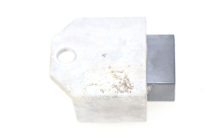 photo de REGULADOR DE CARGA PEUGEOT LUDIX 50 (2008 - 2017) - Outro ângulo de visão