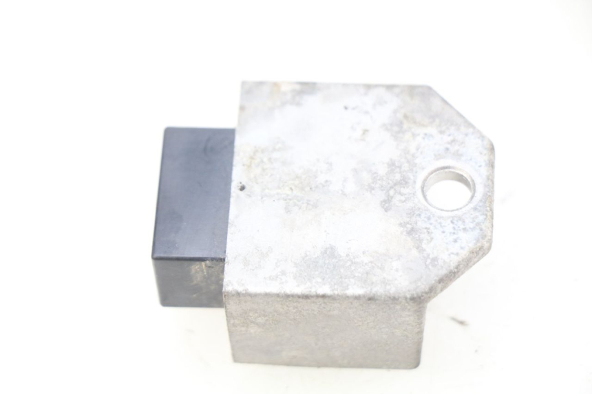 photo de REGULADOR DE CARGA PEUGEOT LUDIX 50 (2008 - 2017) - Zoom do estado de desgaste