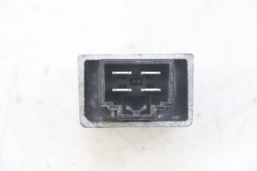 photo de REGULADOR DE CARGA PEUGEOT LUDIX 50 (2005 - 2007) - Zoom do estado de desgaste