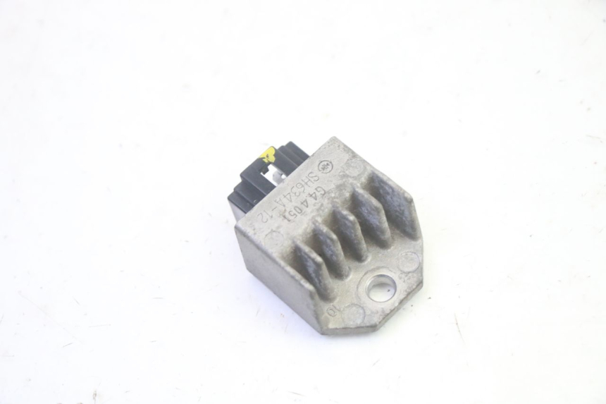 photo de REGULADOR DE CARGA PEUGEOT LUDIX 50 (2005 - 2007) - Vista principal