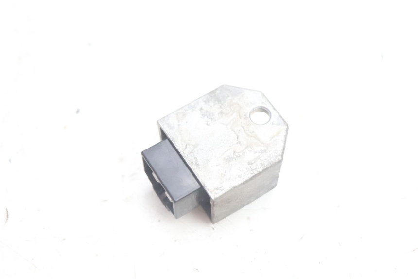 photo de REGULADOR DE CARGA PEUGEOT LUDIX PRO 2T 50 (2010 - 2017) - Outro ângulo de visão