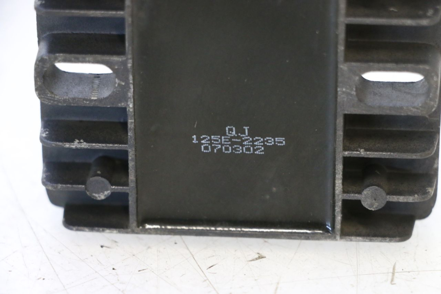 photo de REGULATEUR CHARGE KEEWAY MATRIX RX9 125 (2006 - 2007) - Detalhe da peça