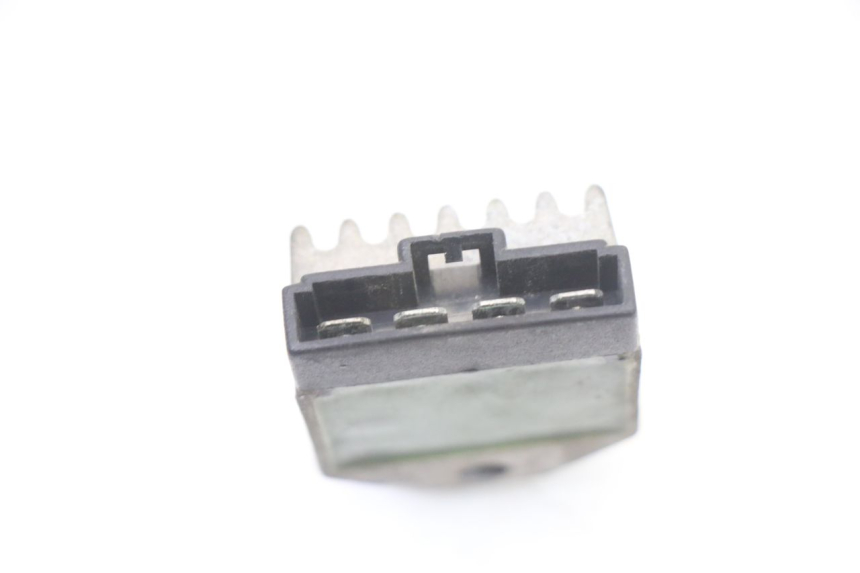 photo de REGULADOR DE CARGA MBK BOOSTER NEXT GENERATION 50 (1995 - 1998) - Zoom do estado de desgaste