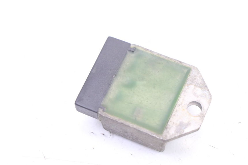 photo de REGULADOR DE CARGA MBK BOOSTER NEXT GENERATION 50 (1995 - 1998) - Outro ângulo de visão