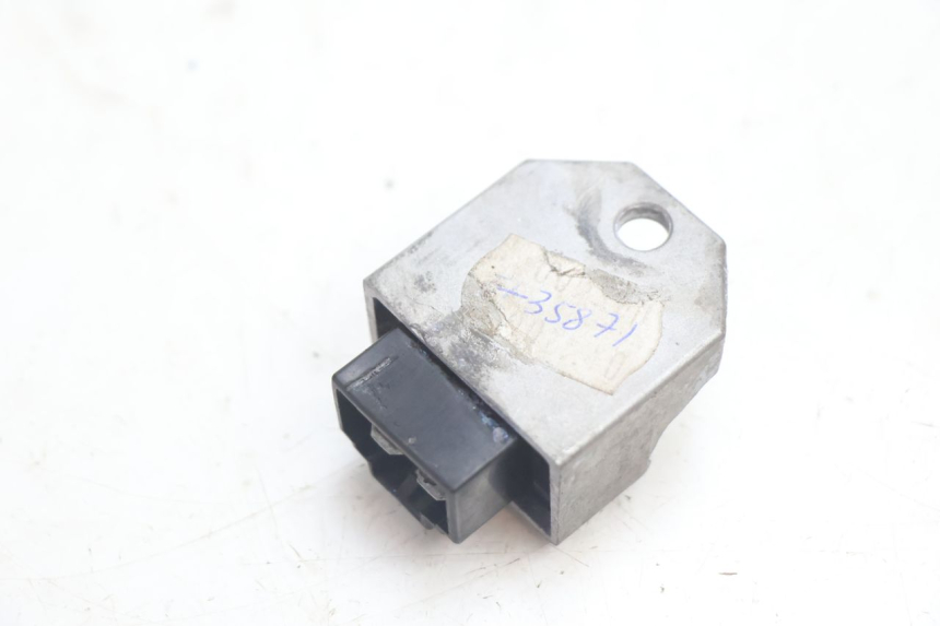 photo de REGULADOR DE CARGA SYM MIO 50 (2005 - 2010) - Zoom do estado de desgaste