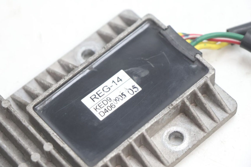 photo de REGULADOR DE CARGA KYMCO MOVIE S 125 (2009 - 2018) - Detalhe da peça