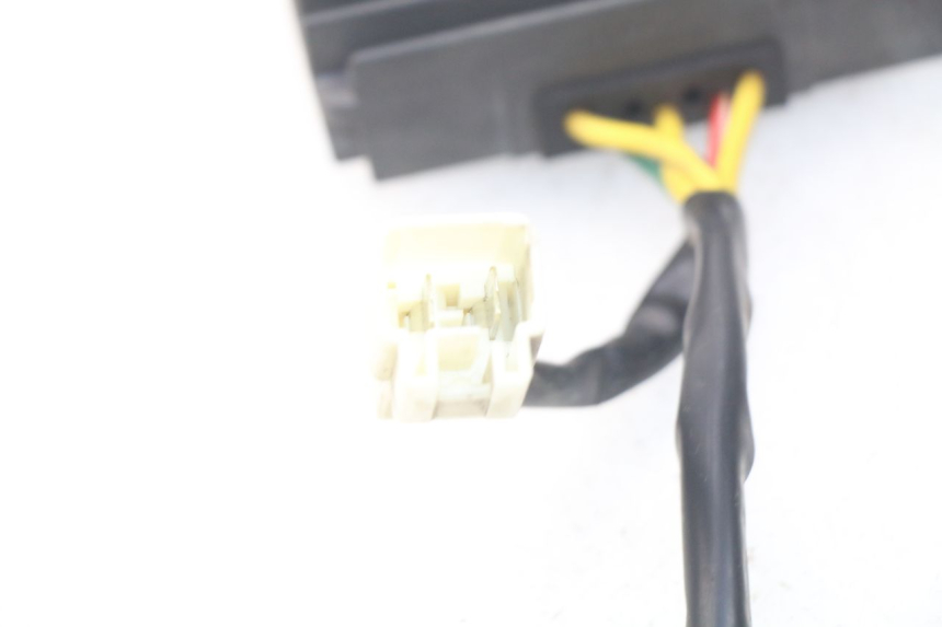 photo de REGULADOR DE CARGA PIAGGIO MP3 HPE 500 (2019 - 2022) - Ampliação técnica