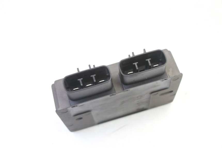 photo de REGULADOR DE CARGA PIAGGIO MP3 HPE 310 (2024 - 2025) - Zoom do estado de desgaste