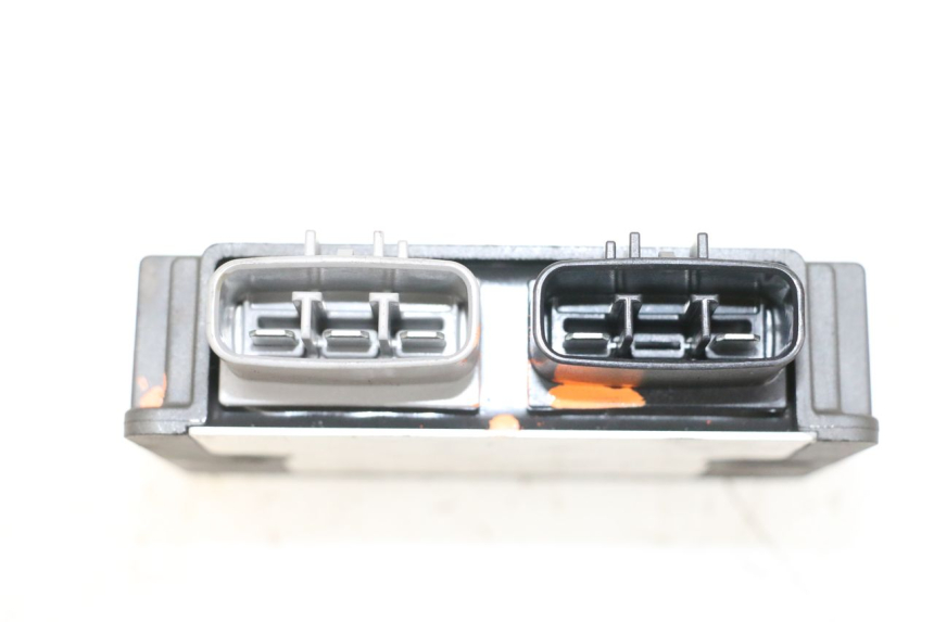 photo de REGULADOR DE CARGA PIAGGIO MP3 HPE 300 (2019 - 2026) - Zoom do estado de desgaste