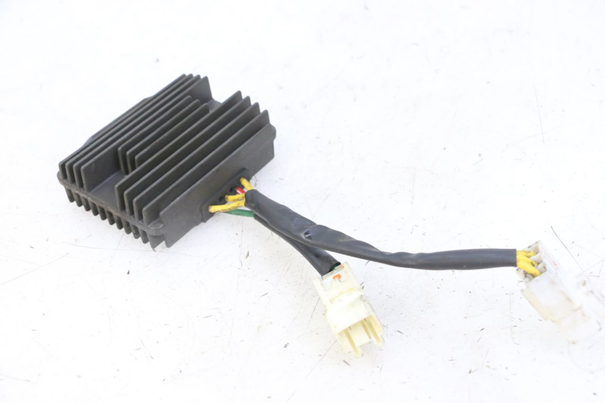 photo de REGULADOR DE CARGA PIAGGIO MP3 LT 300 (2010 - 2016) - Detalhe da peça