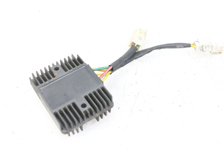photo de REGULADOR DE CARGA PIAGGIO MP3 LT 300 (2010 - 2016) - Ampliação técnica