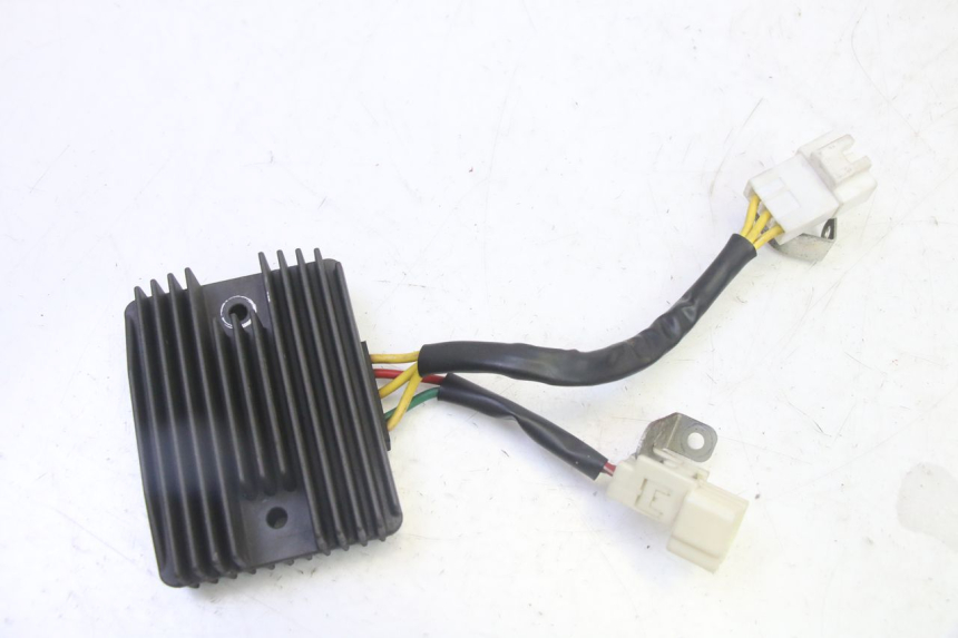 photo de REGULADOR DE CARGA PIAGGIO MP3 LT 300 (2010 - 2016) - Vista principal