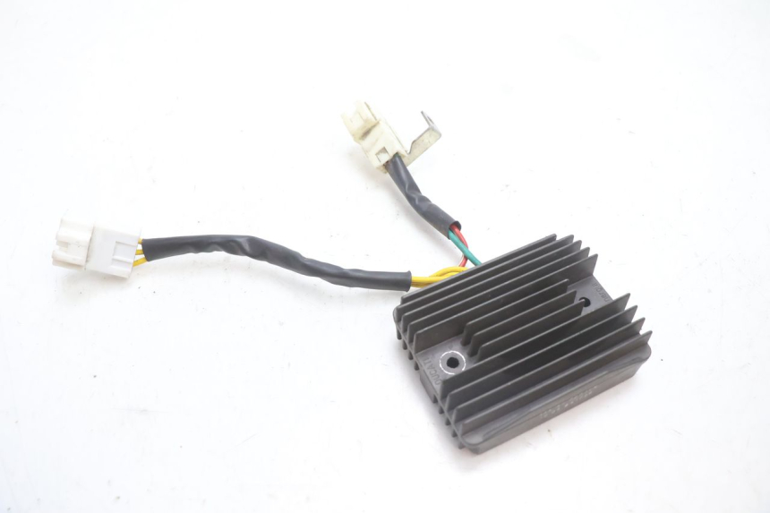 photo de REGULADOR DE CARGA PIAGGIO MP3 LT 300 (2010 - 2016) - Vista principal