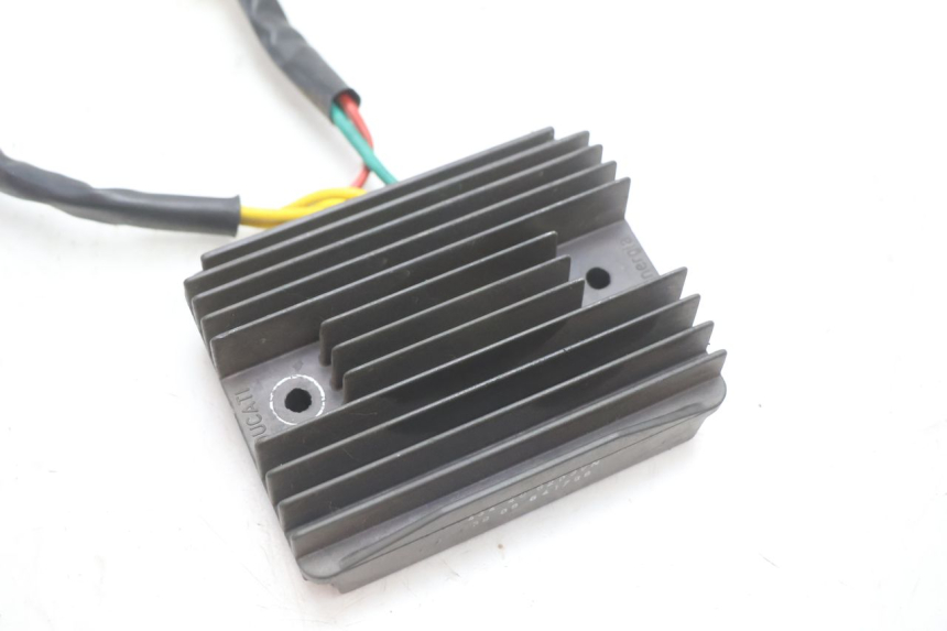 photo de REGULADOR DE CARGA PIAGGIO MP3 LT 300 (2010 - 2016) - Detalhe da peça