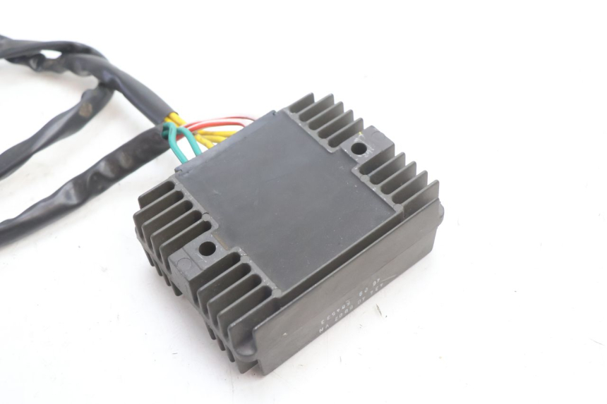 photo de REGULADOR DE CARGA PIAGGIO MP3 LT 400 (2007 - 2012) - Ampliação técnica