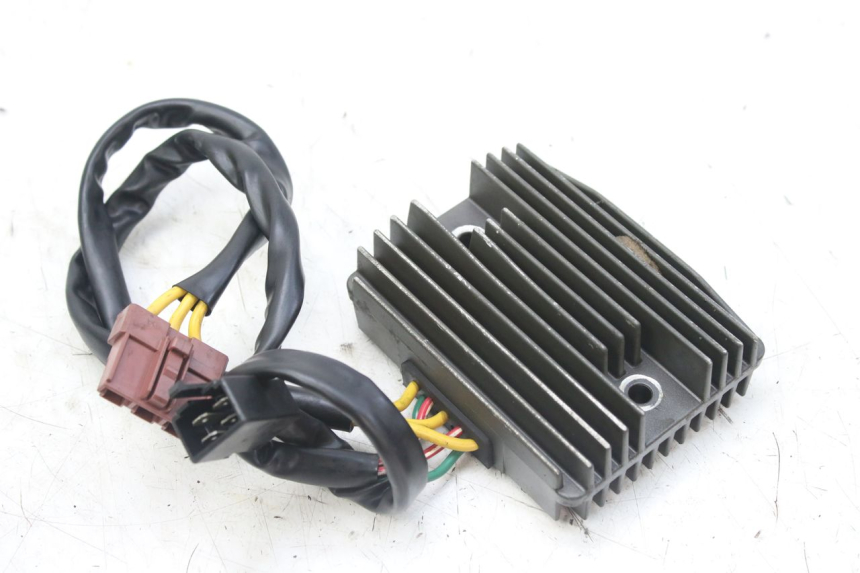 photo de REGULADOR DE CARGA PIAGGIO MP3 RL 250 (2006 - 2010) - Zoom do estado de desgaste