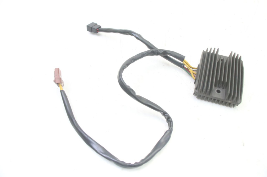 photo de REGULADOR DE CARGA PIAGGIO MP3 500 (2011 - 2015) - Zoom do estado de desgaste