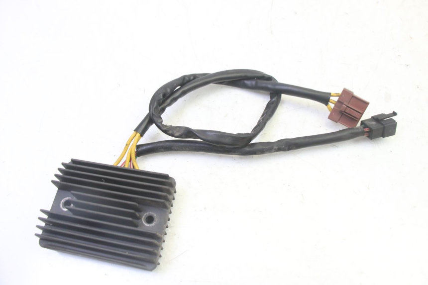 photo de REGULADOR DE CARGA PIAGGIO MP3 500 (2011 - 2015) - Detalhe da peça