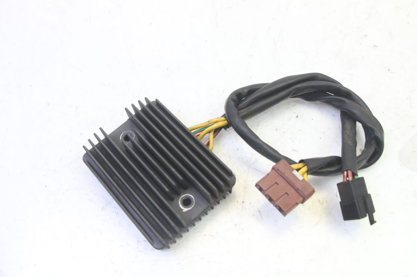 photo de REGULADOR DE CARGA PIAGGIO MP3 RL 250 (2006 - 2010) - Vista principal